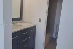 3660 NE 166th St, North Miami Beach, FL 33160 - Photo 16