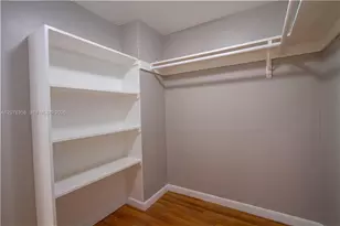 3660 NE 166th St, North Miami Beach, FL 33160 - Photo 22
