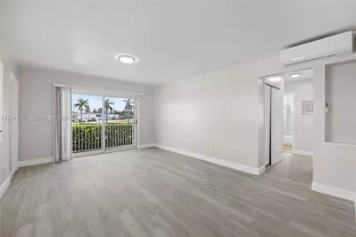 1989 N Glades Dr #8, North Miami Beach, FL 33162 - Photo 6