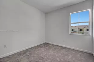 2574 SE 29th St, Homestead, FL 33035 - Photo 16