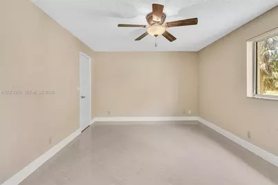 3370 Pinewalk Dr N #1222, Margate, FL 33063 - Photo 18