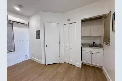 427 NE 62nd St #5, Miami, FL 33138 - Photo 2