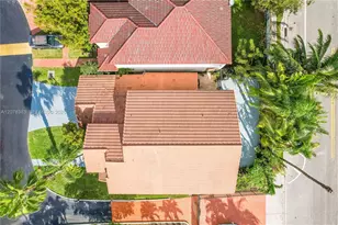 8909 SW 108th Cir Ct, Miami, FL 33176 - Photo 6