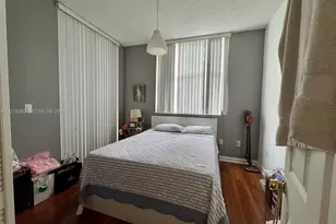 9725 NW 52nd St, Doral, FL 33178 - Photo 10
