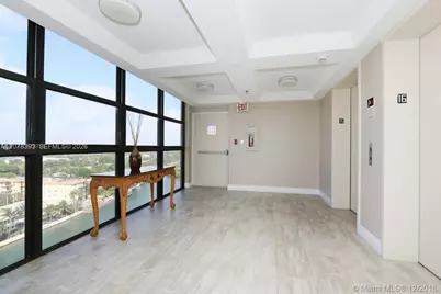 2401 Collins Ave #1711, Miami Beach, FL 33140 - Photo 20