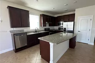 12763 SW Vermillion Cir, Port Saint Lucie, FL 34987 - Photo 8