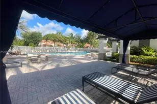 700 Sorrento Dr, Weston, FL 33326 - Photo 36