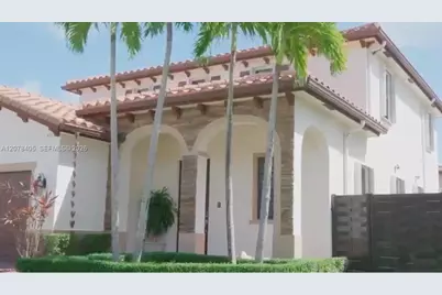 221 SE 35th Ave, Homestead, FL 33033 - Photo 2