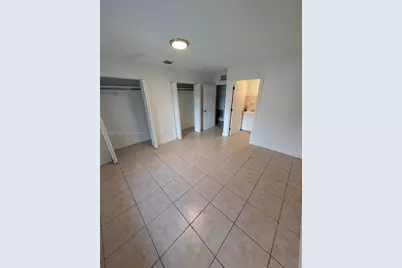 225 NW 53rd St #R, Miami, FL 33127 - Photo 12