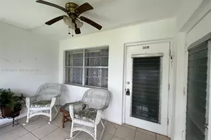 581 Blue Heron Dr, Hallandale Beach, FL 33009 - Photo 6