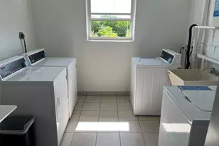 581 Blue Heron Dr, Hallandale Beach, FL 33009 - Photo 20