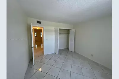 581 Blue Heron Dr #212-B, Hallandale Beach, FL 33009 - Photo 22