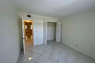 581 Blue Heron Dr, Hallandale Beach, FL 33009 - Photo 22