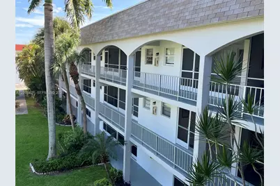 581 Blue Heron Dr #212-B, Hallandale Beach, FL 33009 - Photo 2