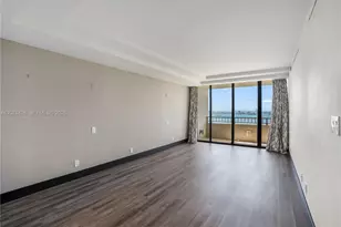 11113 Biscayne Blvd, Miami, FL 33181 - Photo 30