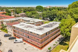 2441 NW 13th St, Miami, FL 33125 - Photo 32