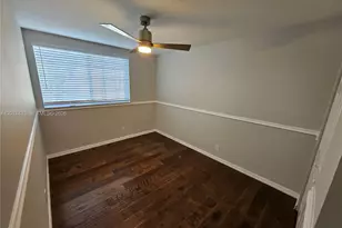 9505 NW 42nd St, Sunrise, FL 33351 - Photo 18