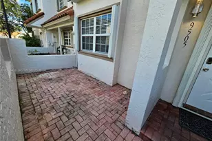 9505 NW 42nd St, Sunrise, FL 33351 - Photo 30