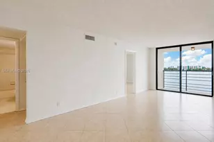 114 Lake Emerald Dr, Oakland Park, FL 33309 - Photo 2