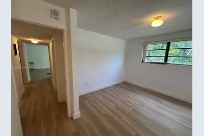 1673 Bay Rd #405, Miami Beach, FL 33139 - Photo 12