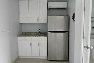 2421 SW 93rd Ct, Miami, FL 33165 - Photo 6