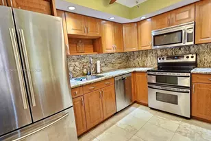 427 Golden Isles Dr, Hallandale Beach, FL 33009 - Photo 4