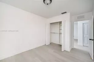 528 NW 13th St, Florida City, FL 33034 - Photo 36