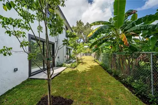 528 NW 13th St, Florida City, FL 33034 - Photo 14