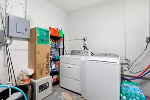 8397 NW 25th Ct, Sunrise, FL 33322 - Photo 32