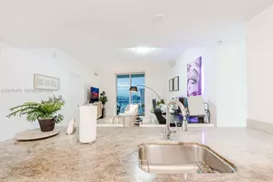 185 SW 7th St, Miami, FL 33130 - Photo 12