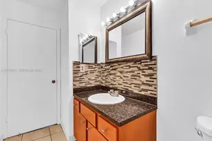 3449 NW 44th St, Oakland Park, FL 33309 - Photo 16