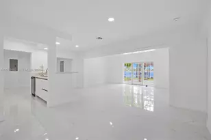 10901 SW 47th Terrace, Miami, FL 33165 - Photo 4