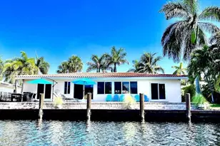 2424 SE 9th St, Pompano Beach, FL 33062 - Photo 2