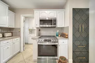13267 SW 9th Ln, Miami, FL 33184 - Photo 12