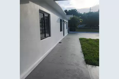 730 E 17th St, Hialeah, FL 33010 - Photo 18