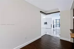 6423 Collins Ave, Miami Beach, FL 33141 - Photo 22