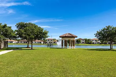 2475 SE 1st St, Homestead, FL 33033 - Photo 26