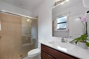 2475 SE 1st St, Homestead, FL 33033 - Photo 12