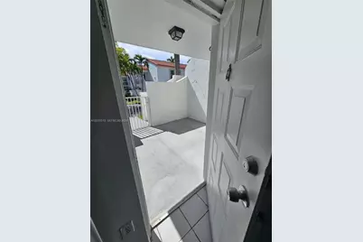 7611 SW 153rd Ct #103, Kendall, FL 33193 - Photo 8