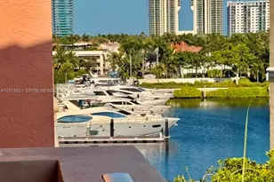 19701 E Country Club Dr, Aventura, FL 33180 - Photo 24
