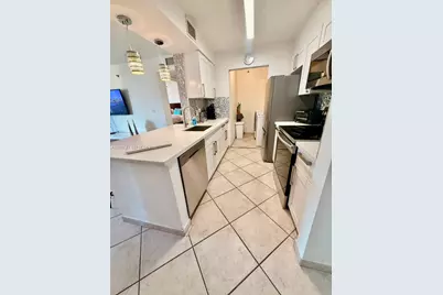 19701 E Country Club Dr #5605A, Aventura, FL 33180 - Photo 2