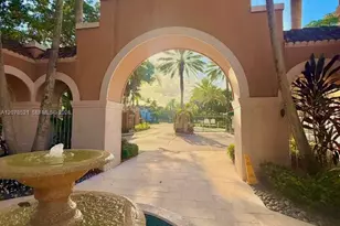 19701 E Country Club Dr, Aventura, FL 33180 - Photo 30