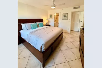 19701 E Country Club Dr #5605A, Aventura, FL 33180 - Photo 10