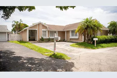 14045 SW 103rd Ter, Miami, FL 33186 - Photo 2