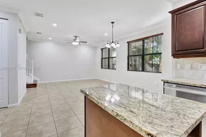 12430 NW 32nd Mnr, Sunrise, FL 33323 - Photo 10