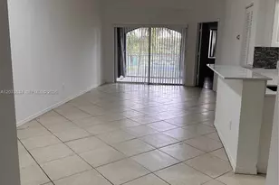 9640 NW 2nd St, Pembroke Pines, FL 33024 - Photo 6