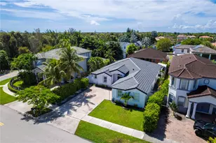 14918 SW 10th St, Miami, FL 33194 - Photo 2