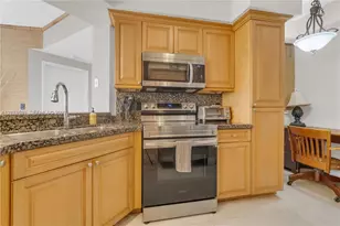 3235 NE 184th St, Aventura, FL 33160 - Photo 14