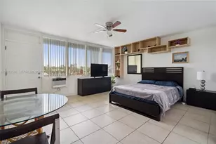 6484 Indian Creek Dr, Miami Beach, FL 33141 - Photo 2