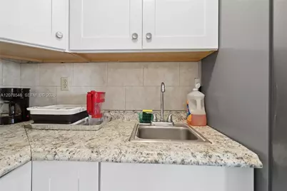 6484 Indian Creek Dr #227, Miami Beach, FL 33141 - Photo 8